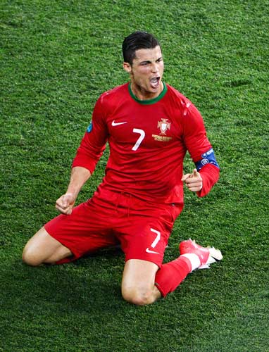 申花客战津门虎：双方均四外援出战，李可首发，阿代米替补