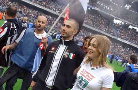 迈阿密国际vs纽约城首发：梅西领衔，苏亚雷斯替补