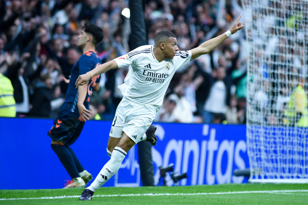 金子在哪都会闪光！格林伍德15场11球领跑法甲射手榜（走到哪都发光！格林伍德15场11球登顶法甲射手榜）