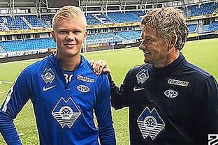 海港夺冠历程：上半程排第4，对BIG4仅取1分；下半程11胜2平2负