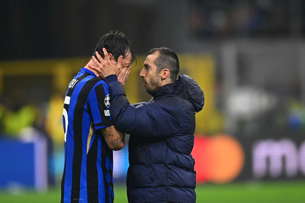 罗马诺：约尔迪-克鲁伊夫或马克斯维尔可能出任阿贾克斯总监