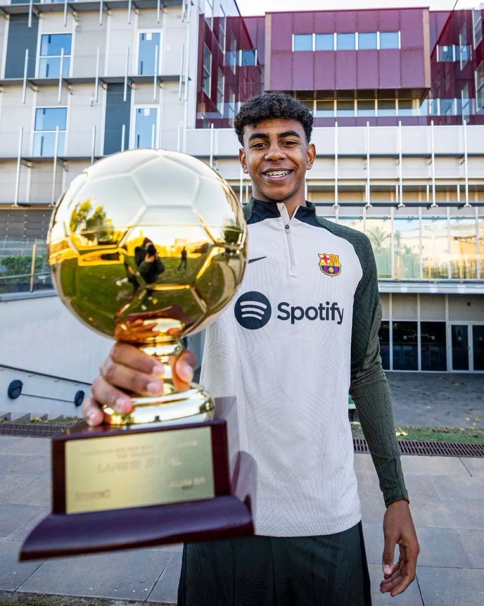 小罗：在巴黎和弗拉门戈之间很难选择，只希望洲际杯精彩激烈（小罗：巴黎与弗拉门戈难取舍，只盼洲际杯对决精彩激烈）