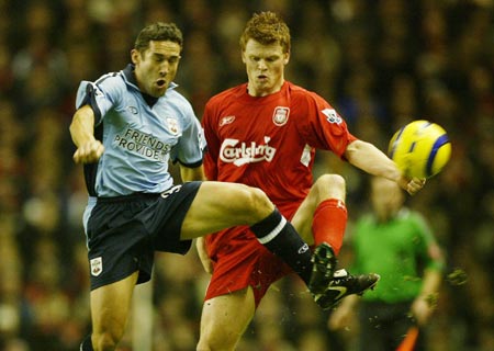 德甲半场：曼赞比破门，海登海姆0-1弗赖堡（德甲半场战况：曼赞比建功，弗赖堡客场1-0领先海登海姆）