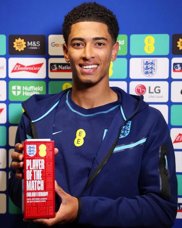 欧冠巅峰对决成主帅保卫战 皇马主场翻身可博胜（欧冠焦点战成帅位保卫战 皇马主场反弹有望胜出）