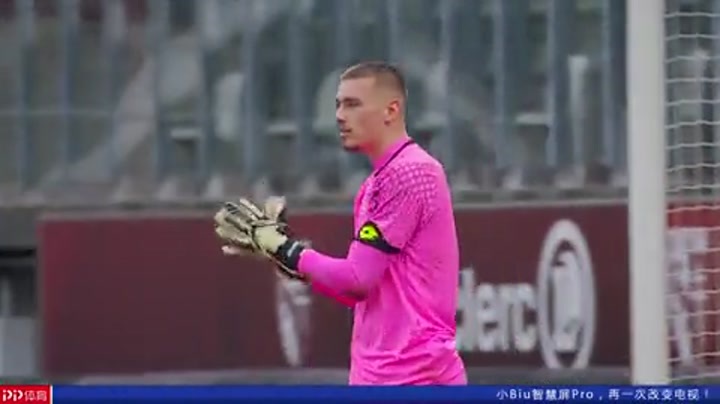 皇家社会迎战吉罗纳：一场关乎生死的西甲保级之战（西甲保级生死战：皇家社会对决吉罗纳）